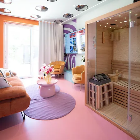 Apartment Capsule Retro Balneo - Sauna - Billard -switch 2