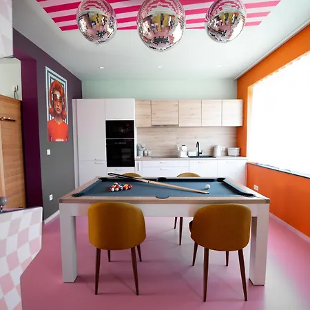 Capsule Retro Balneo - Sauna - Billard -switch 2 Apartment