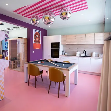Capsule Retro Balneo - Sauna - Billard -switch 2 Apartment *