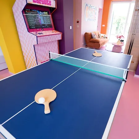 Capsule Retro Balneo - Sauna - Billard -switch 2 Apartment Limelette
