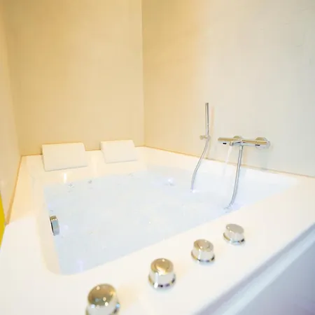 Apartment Capsule Retro Balneo - Sauna - Billard -switch 2
