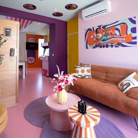 Capsule Retro Balneo - Sauna - Billard -switch 2 Apartment