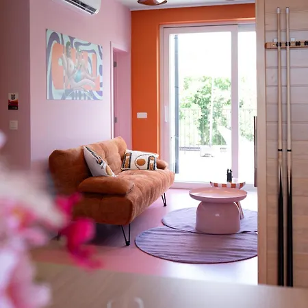 Capsule Retro Balneo - Sauna - Billard -switch 2 Limelette
